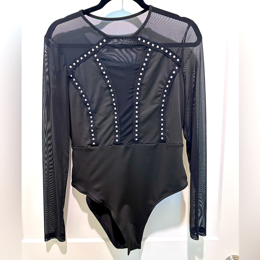 Mesh body suit